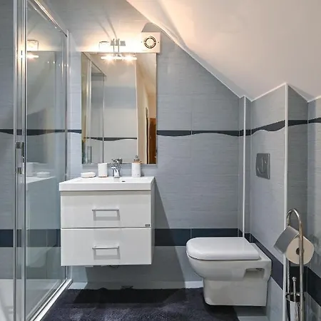 Stros With Private Sauna *