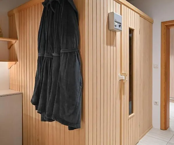 Stros With Private Sauna Apartment *